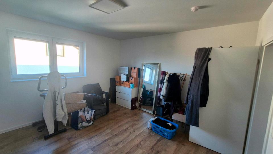 Etagenwohnung Großmaischeid - 3 Zimmer, 106 m&sup2;, 985&euro; | Angebot:25860000