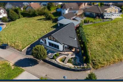 Haus Asbach - 3 Zimmer, 153 m&sup2;, 475.000&euro; | Angebot:23693029