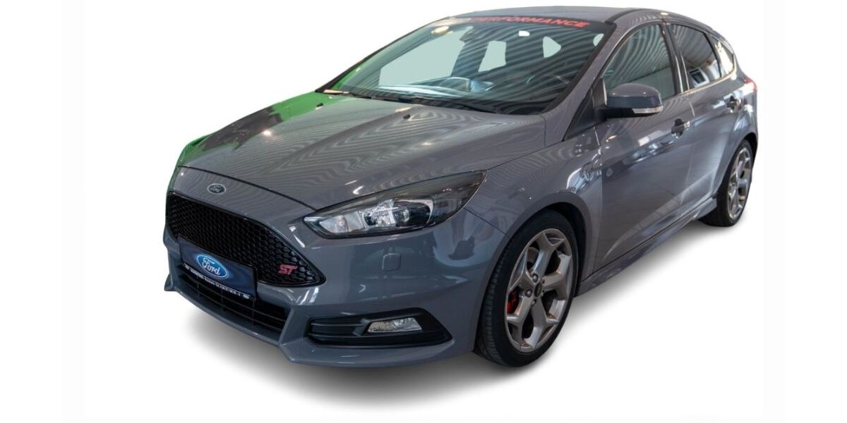 Ford Focus 107.215 km 14.480 &euro; Braubach 56338