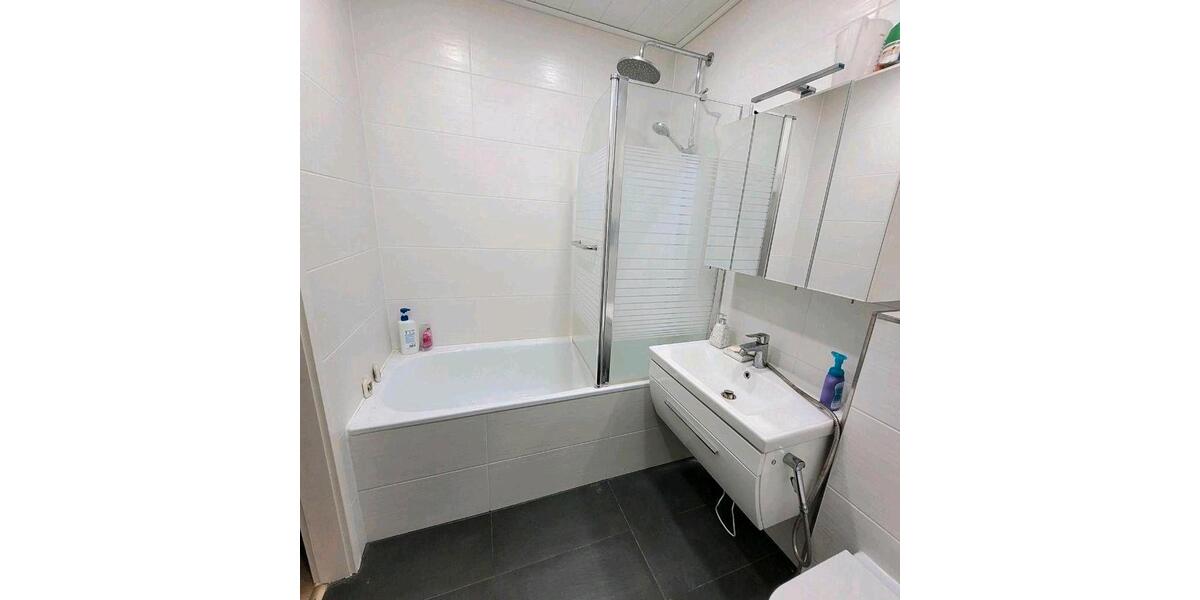 Etagenwohnung Koblenz Karthause - 4 Zimmer, 105 m&sup2;, 1.600&euro; | Angebot:25904119