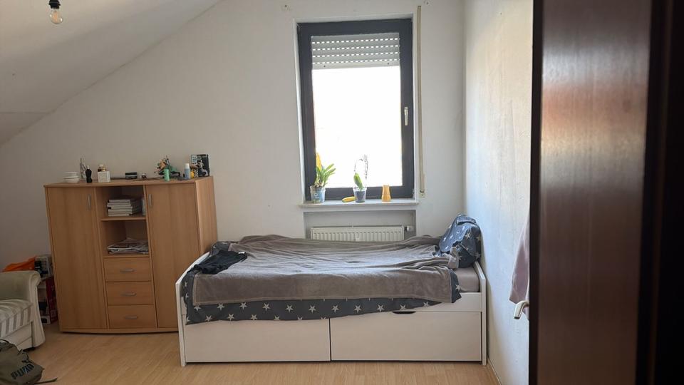 Dachgeschoßwohnung Ransbach-Baumbach Baumbach - 1 Zimmer, 84 m&sup2;, 700&euro; | Angebot:25471868