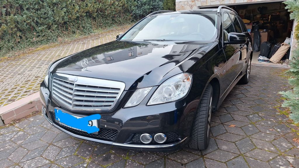 Mercedes-Benz E 200 204.000 km 8.300 &euro; Koblenz 56075