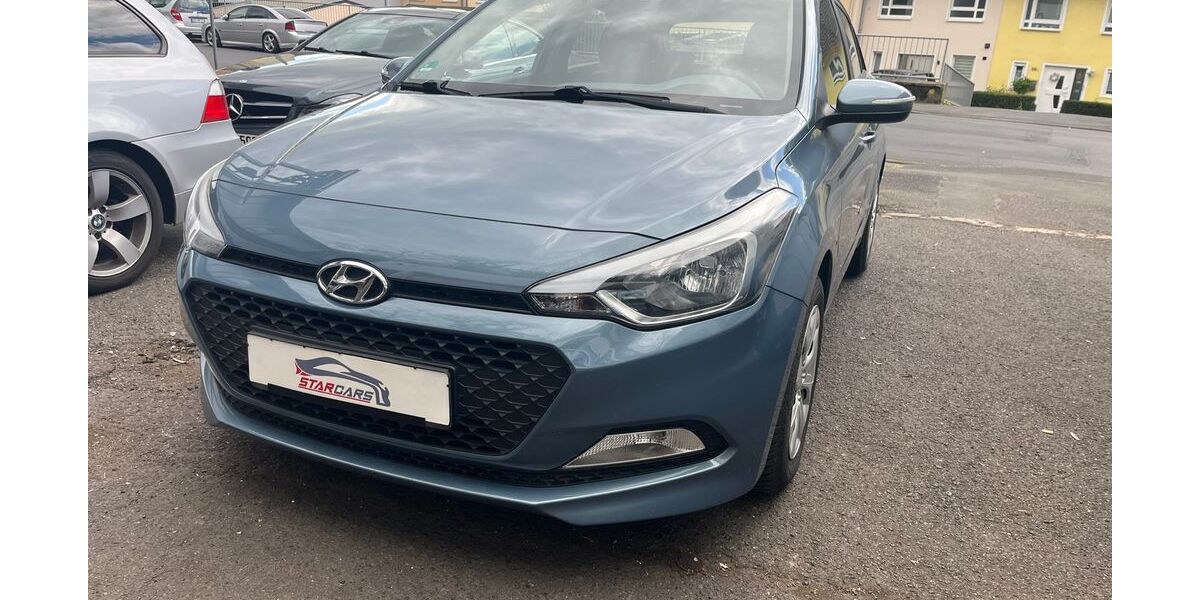 Hyundai i20 112.878 km 7.350 &euro; Bad Ems 56130