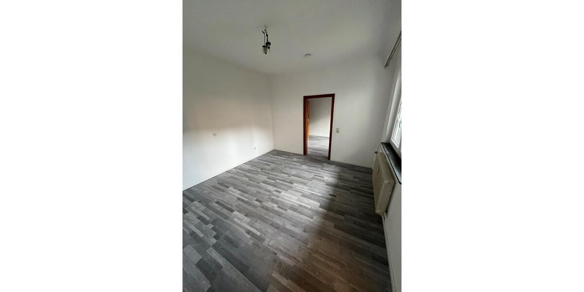 Etagenwohnung Boppard - 4 Zimmer, 92 m&sup2;, 750&euro; | Angebot:25892170