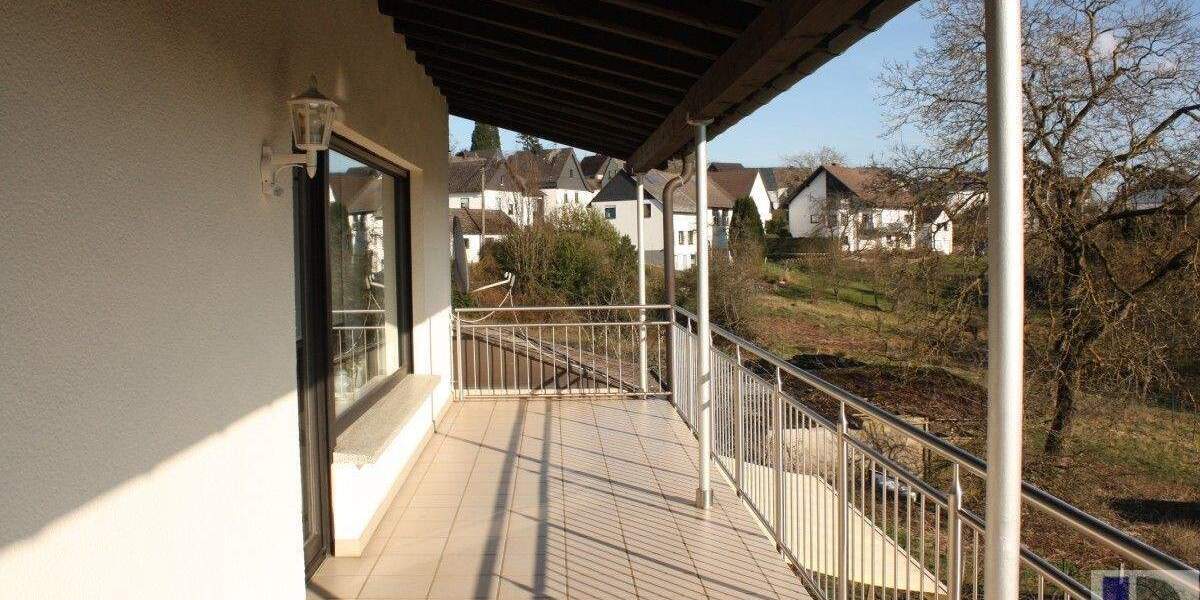 Einfamilienhaus Hümmerich - 6 Zimmer, 190 m&sup2;, 425.000&euro; | Angebot:25695128