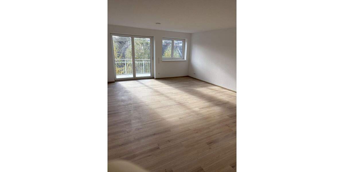 Etagenwohnung Dierdorf - 3 Zimmer, 77 m&sup2;, 1.200&euro; | Angebot:26056626