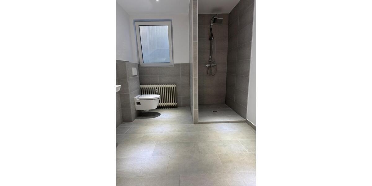 Etagenwohnung Linz am Rhein - 3 Zimmer, 90 m&sup2;, 900&euro; | Angebot:25659928