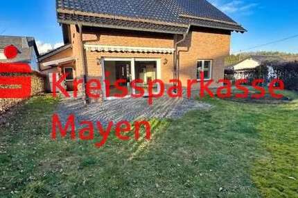 Haus Luxem - 10 Zimmer, 171 m&sup2;, 434.000&euro; | Angebot:25238024