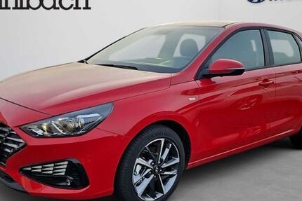 Hyundai i30 13.999 km 25.490 &euro; Andernach 56626