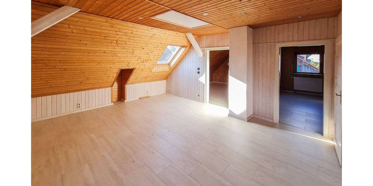 Einfamilienhaus Rüscheid - 8 Zimmer, 200 m&sup2;, 295.000&euro; | Angebot:25691878