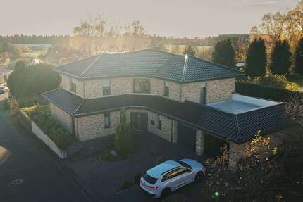 Haus Bonefeld - 6 Zimmer, 269 m&sup2;, 800.000&euro; | Angebot:25287488