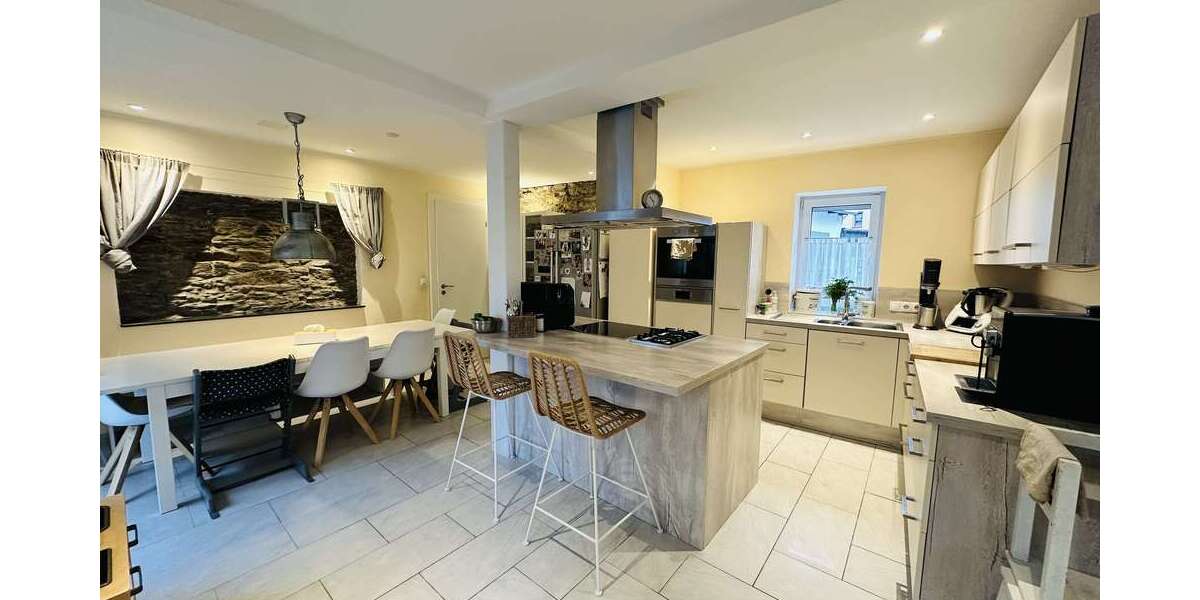 Einfamilienhaus Neuwied Block - 8 Zimmer, 212 m&sup2;, 599.000&euro; | Angebot:25977824