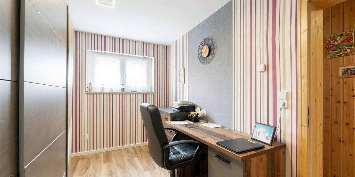 Einfamilienhaus Schürdt - 5 Zimmer, 115 m&sup2;, 289.000&euro; | Angebot:25800572