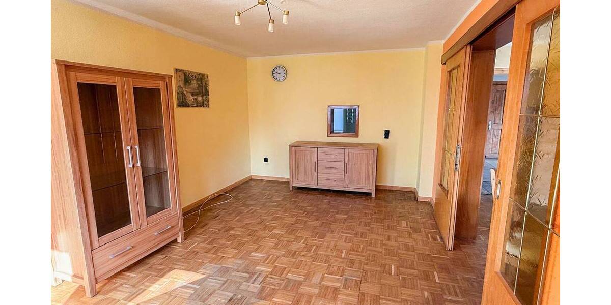 Mehrfamilienhaus, Wohnhaus Neustadt (Wied) Borscheid - 8 Zimmer, 200 m&sup2;, 295.000&euro; | Angebot:25970109