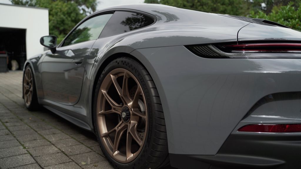 Porsche 992 1.735 km 189.000 &euro; Neuwied 56566