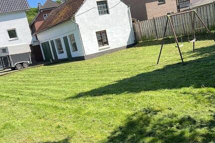 Haus Wassenach - 5 Zimmer, 98 m&sup2;, 1.750&euro; | Angebot:27598409