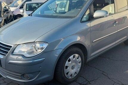 VW Touran 182.800 km 4.550 &euro; Mayen 56727