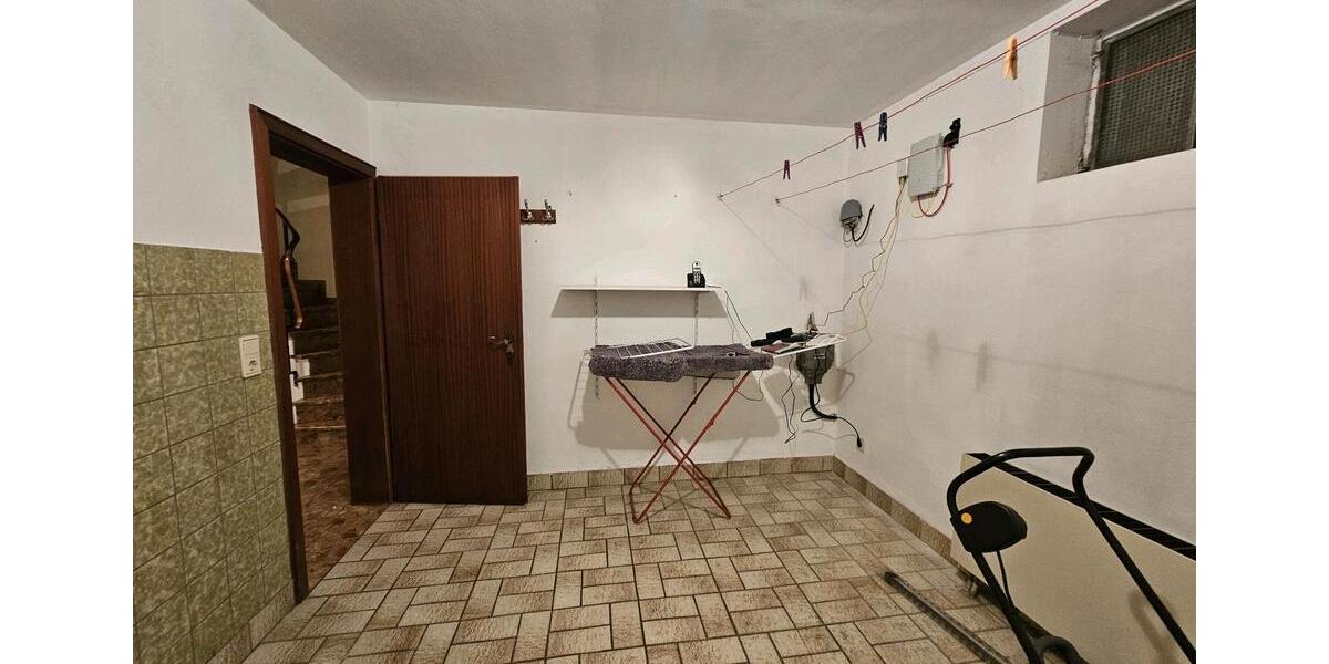 Erdgeschoßwohnung Dieblich - 6 Zimmer, 182 m&sup2;, 1.350&euro; | Angebot:25647040