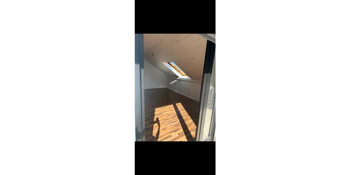 Dachgeschoßwohnung Bad Ems - 3 Zimmer, 86 m&sup2;, 770&euro; | Angebot:25310306