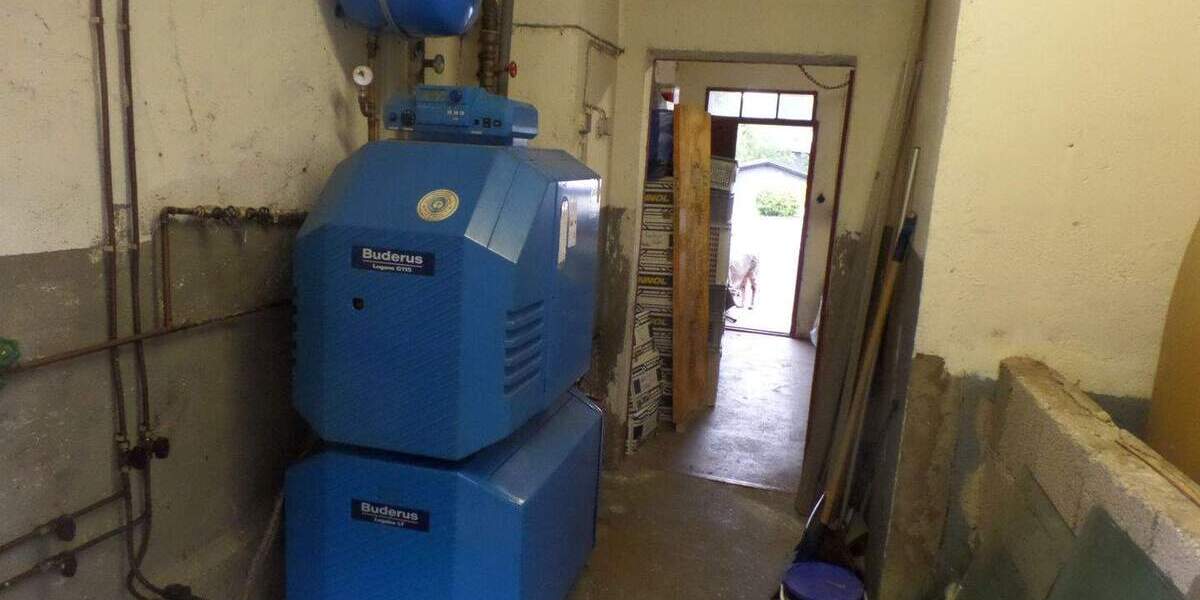 Einfamilienhaus Oberdreis - 1 Zimmer, 242 m&sup2;, 235.000&euro; | Angebot:25732785