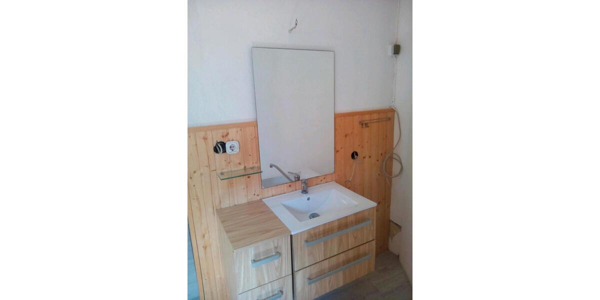 Etagenwohnung Raubach - 3 Zimmer, 100 m&sup2;, 700&euro; | Angebot:24591151