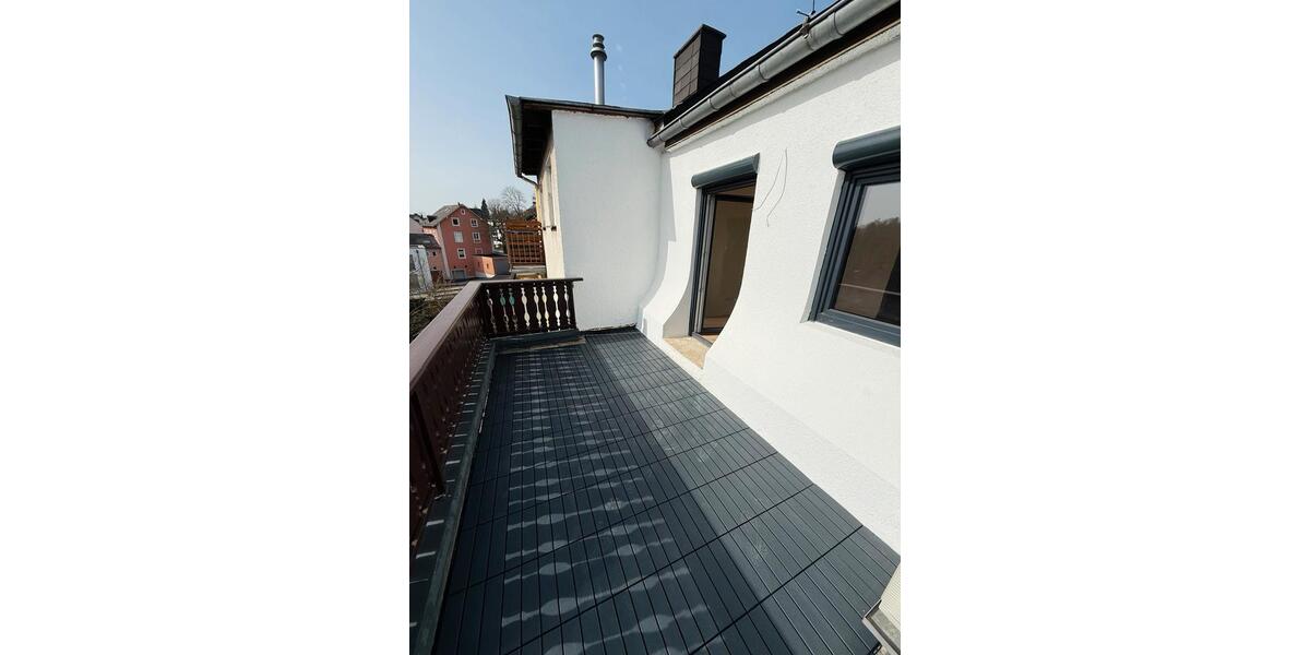 Dachgeschoßwohnung Vallendar - 4 Zimmer, 100 m&sup2;, 1.500&euro; | Angebot:25396427