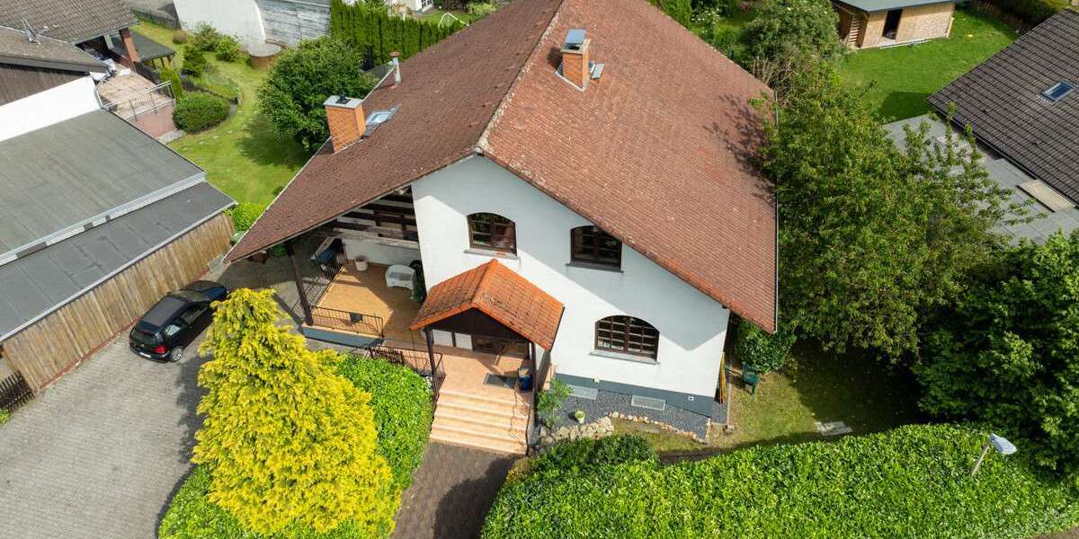 Einfamilienhaus Montabaur - 7 Zimmer, 277 m&sup2;, 415.000&euro; | Angebot:25990018