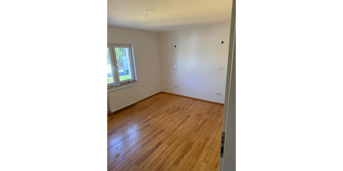 Etagenwohnung Dürrholz - 2 Zimmer, 78 m&sup2;, 690&euro; | Angebot:25887785