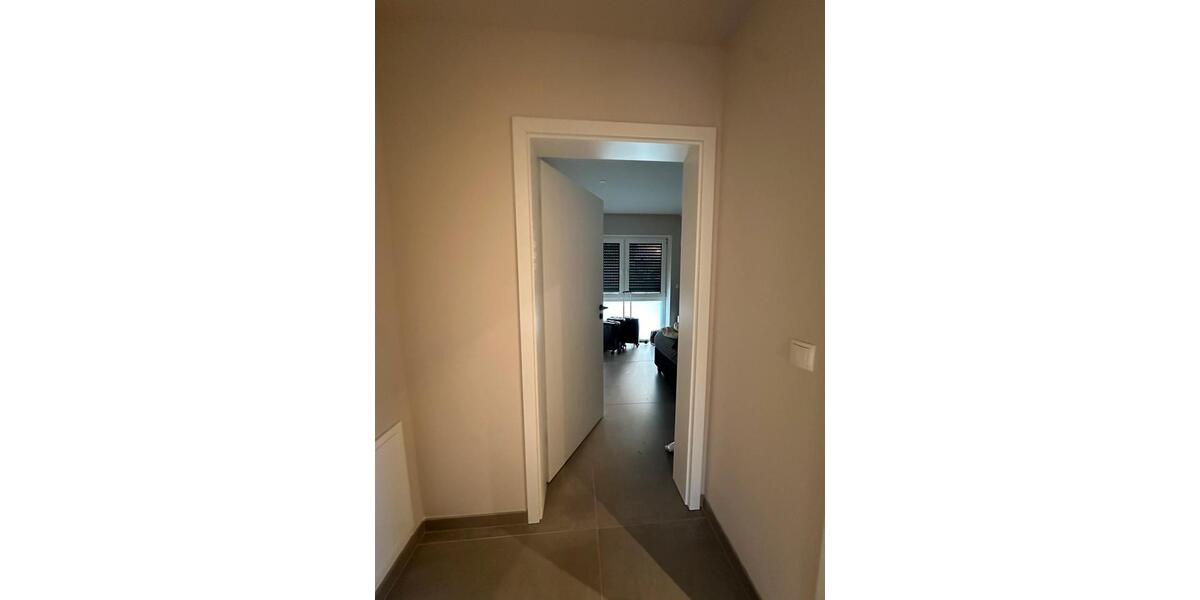 Dachgeschoßwohnung Urmitz - 3 Zimmer, 65 m&sup2;, 250.000&euro; | Angebot:25087116
