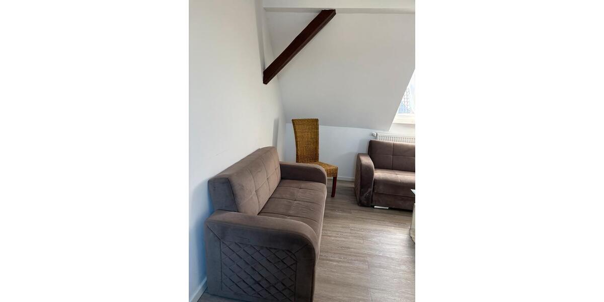 Dachgeschoßwohnung Nickenich - 2 Zimmer, 45 m&sup2;, 30&euro; | Angebot:25906880