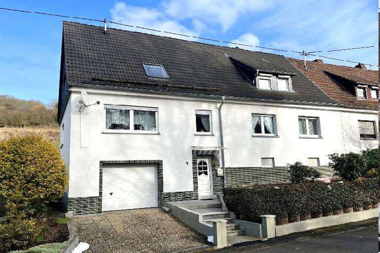 Einfamilienhaus Niederelbert - 6 Zimmer, 150 m&sup2;, 240.000&euro; | Angebot:25118039