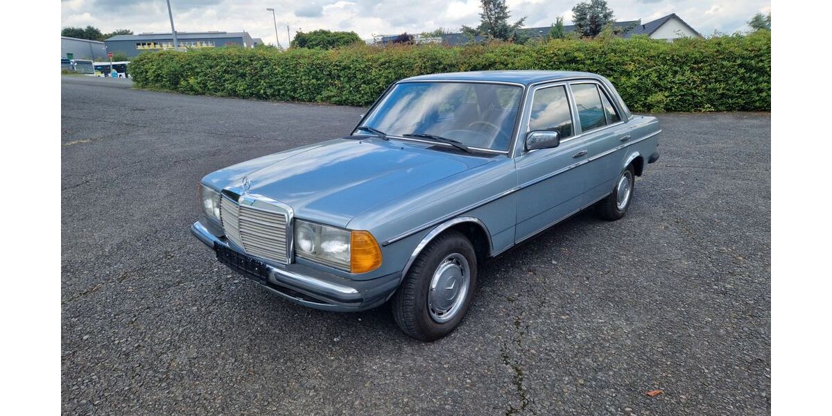 Mercedes-Benz 200 189.000 km 8.980 &euro; Dernbach 56307