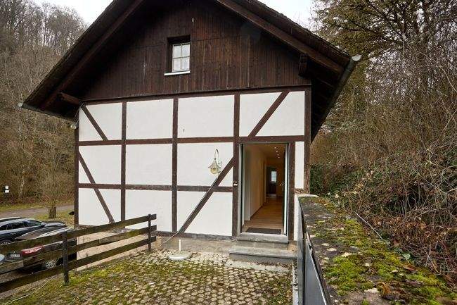 Einfamilienhaus Roes - 1.250.000&euro; | Angebot:25731082