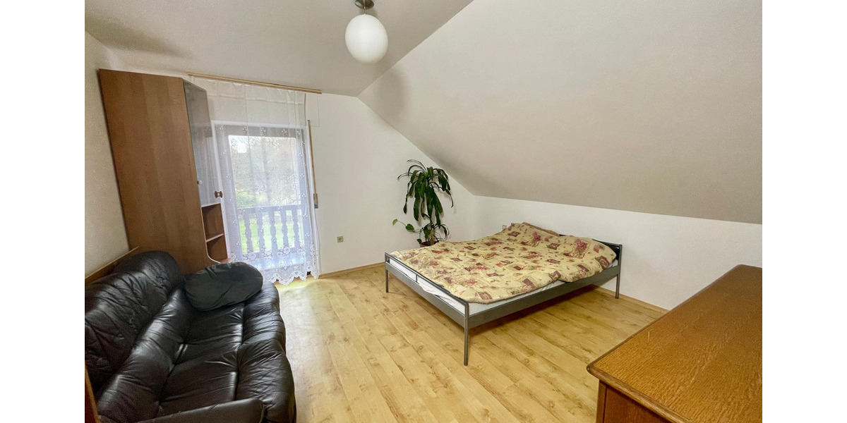 Einfamilienhaus Steimel - 8 Zimmer, 190 m&sup2;, 365.000&euro; | Angebot:25053353