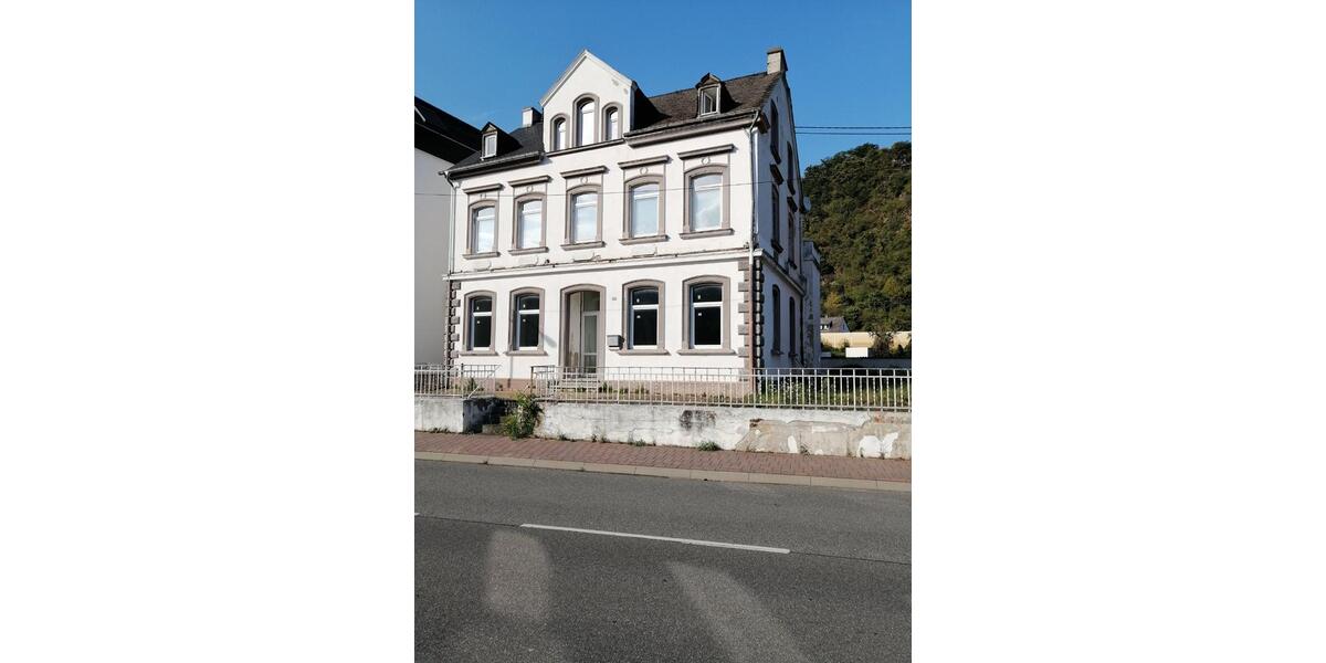 Mehrfamilienhaus, Wohnhaus Kamp-Bornhofen Bornhofen - 10 Zimmer, 220 m&sup2;, 299.000&euro; | Angebot:25402349