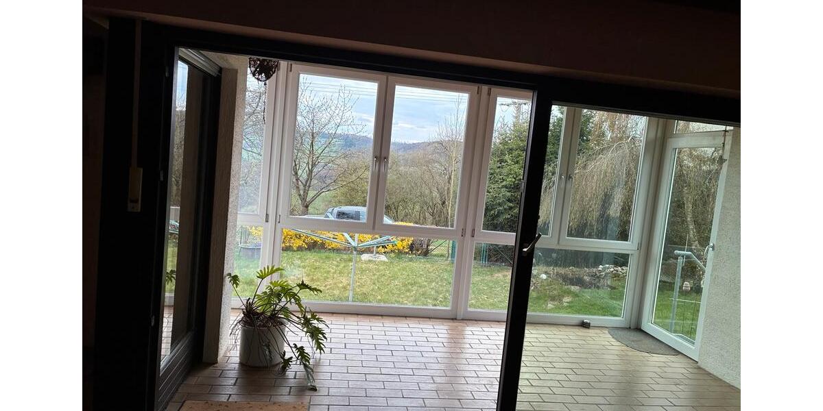 Erdgeschoßwohnung Breitscheid - 3 Zimmer, 109 m&sup2;, 1.000&euro; | Angebot:25977514