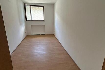 Wohnung Raubach - 3 Zimmer, 89 m&sup2;, 680&euro; | Angebot:26660708