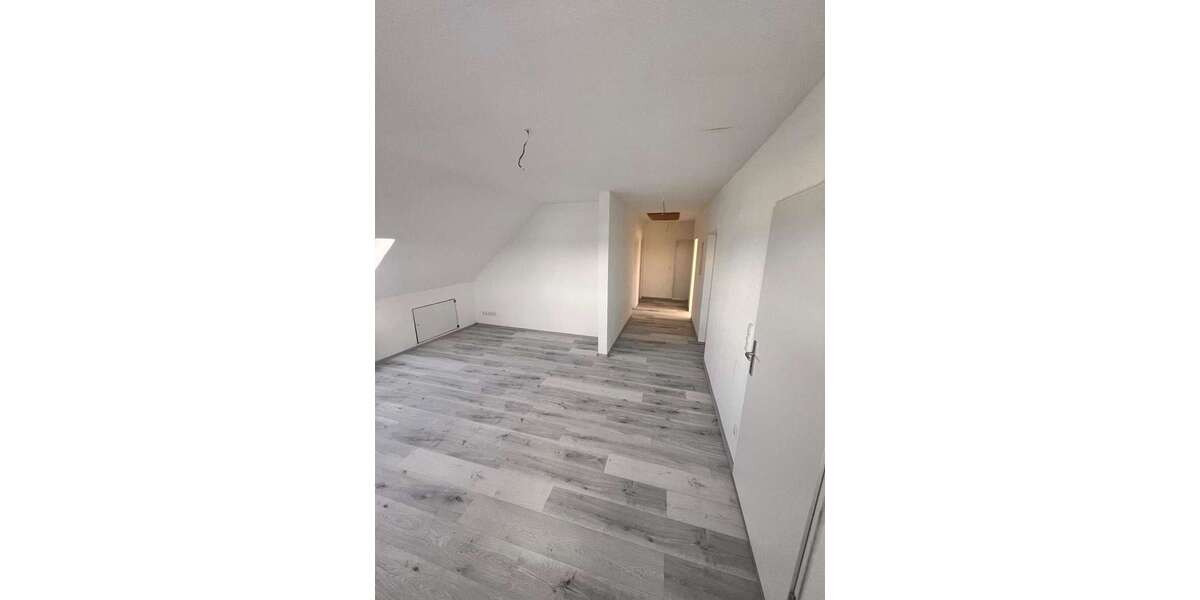 Mehrfamilienhaus als Rendite-Perle im Einzugsgebiet NRWHessen mit Turbo & 4,9 % Einstiegsrendite! - Mehrfamilienhaus, Wohnhaus Breitscheid | Angebot:26145008