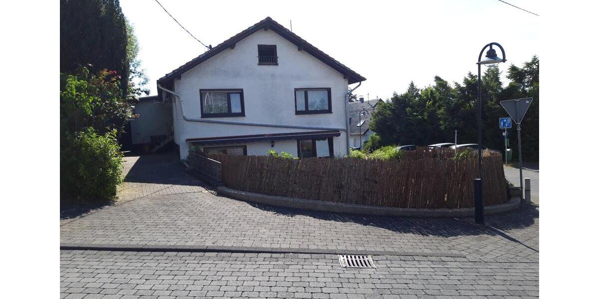Mehrfamilienhaus, Wohnhaus Breitscheid - 389.000&euro; | Angebot:25282122