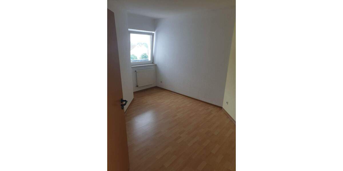 Etagenwohnung Weißenthurm - 4 Zimmer, 96 m&sup2;, 765&euro; | Angebot:25680270
