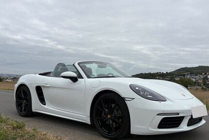 Porsche Boxster 17.350 km 62.450 &euro; Kruft 56642