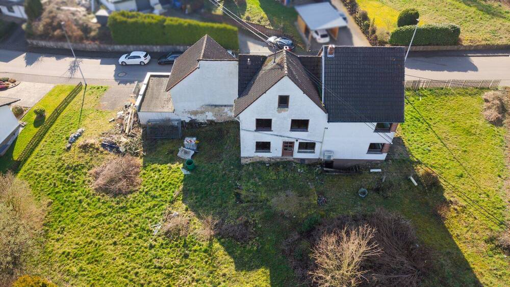 Mehrfamilienhaus, Wohnhaus Neustadt (Wied) Borscheid - 8 Zimmer, 200 m&sup2;, 295.000&euro; | Angebot:25970109