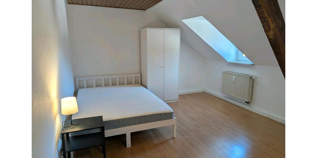 Dachgeschoßwohnung Neuwied - 3 Zimmer, 90 m&sup2;, 1.050&euro; | Angebot:25851207