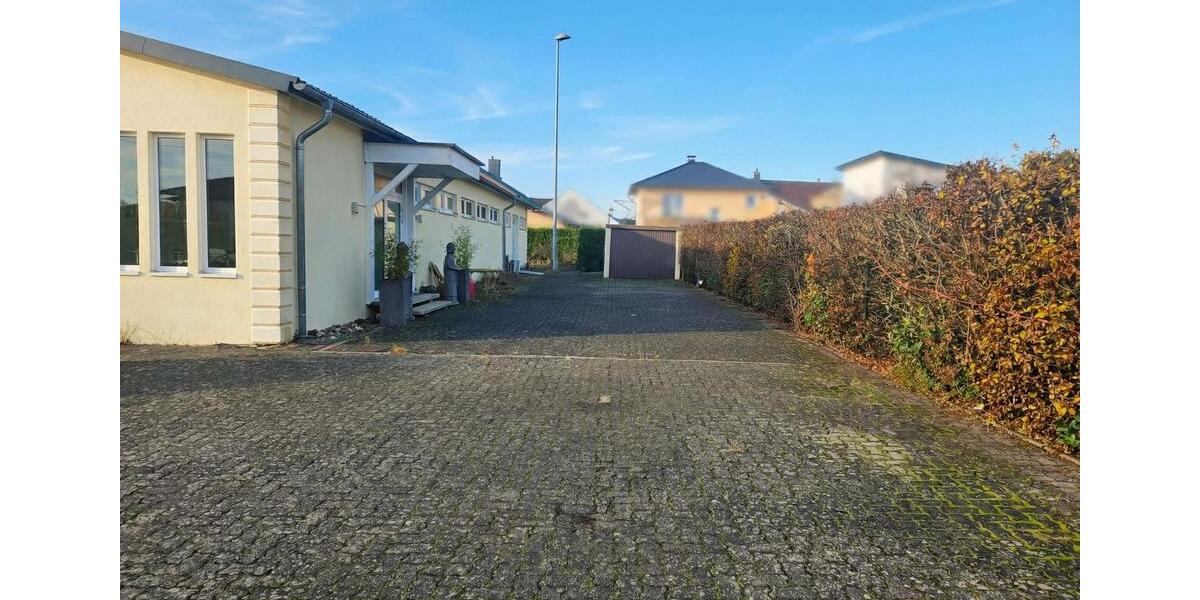 Gewerbeobjekt Straßenhaus - 3.850&euro; | Angebot:25866529