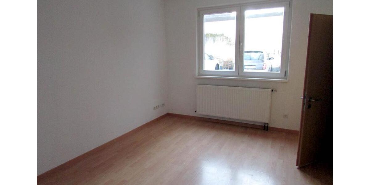 Erdgeschoßwohnung Urmitz - 3 Zimmer, 74 m&sup2;, 600&euro; | Angebot:25351389