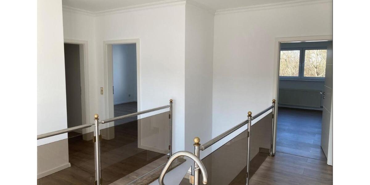 Einfamilienhaus Koblenz Bubenheim - 11 Zimmer, 392 m&sup2;, 1.179.000&euro; | Angebot:25756939