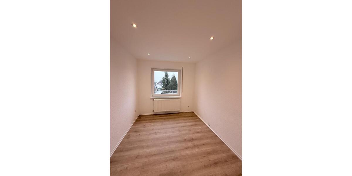 Etagenwohnung Kleinmaischeid - 4 Zimmer, 135 m&sup2;, 1.215&euro; | Angebot:25256837