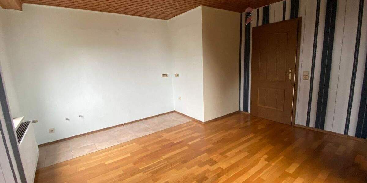 Einfamilienhaus Gondershausen - 1 Zimmer, 135 m&sup2;, 247.000&euro; | Angebot:25685652