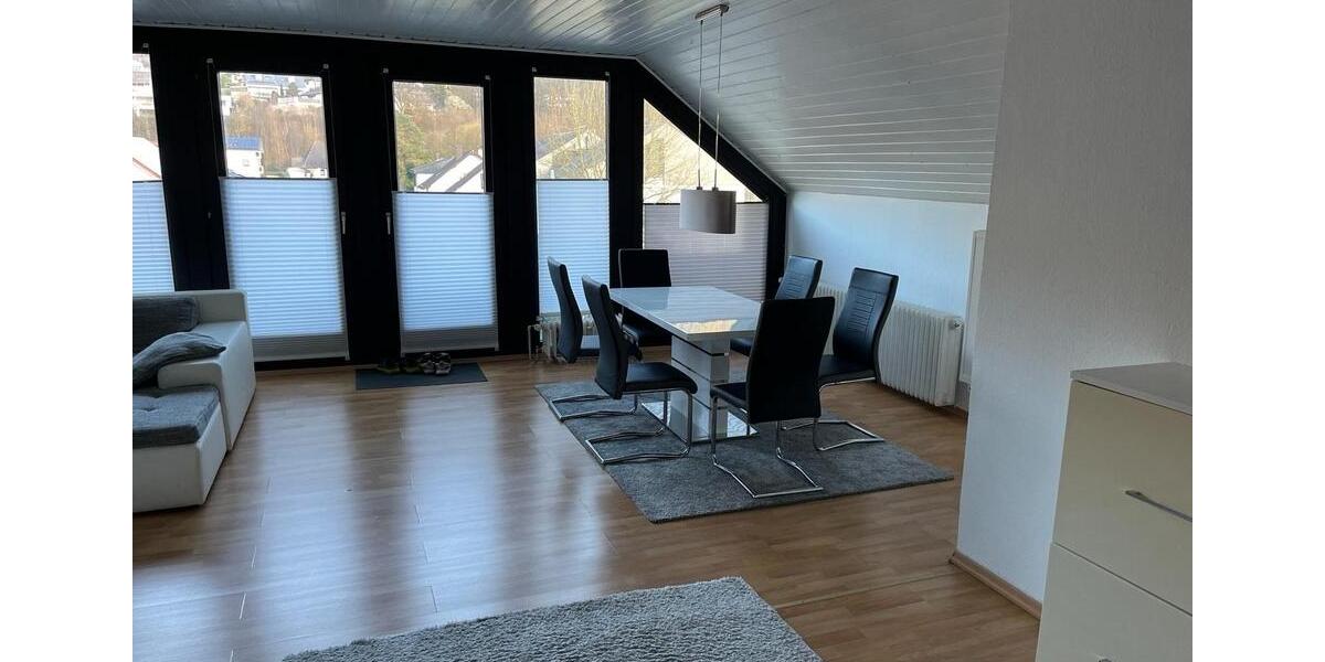 Dachgeschoßwohnung Breitscheid - 3 Zimmer, 92 m&sup2;, 790&euro; | Angebot:25310291