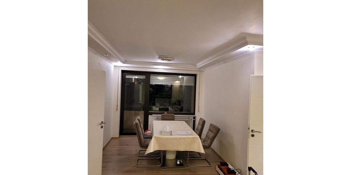 Etagenwohnung Koblenz Karthause - 4 Zimmer, 105 m&sup2;, 1.600&euro; | Angebot:25904119